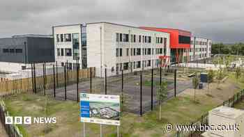 Fife Council gets keys to new £88m school ahead of August opening