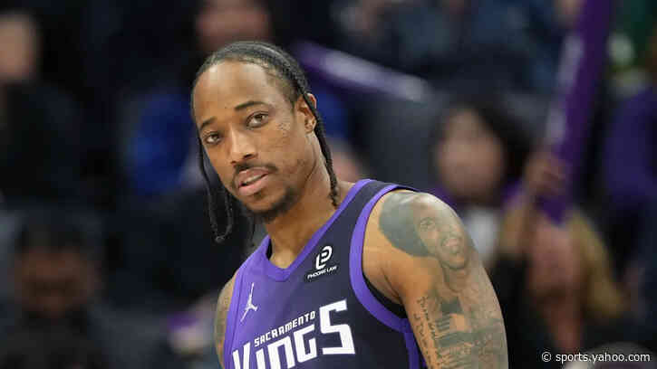 Kings reportedly to waive DeMar DeRozan, making him free agent