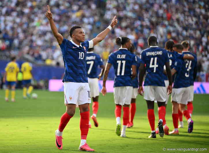 Mbappé fires back at Paraguayan senator after racist abuse