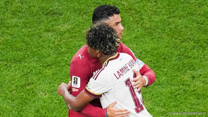 Leyenda y futuro: Cristiano Ronaldo y Lamine Yamal se abrazaron tras duelo mundialista