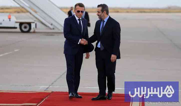 الرئيس الفرنسي يدخل الجامع الأموي