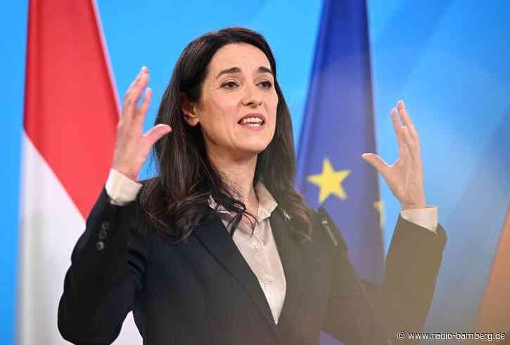 Ungarns neue Außenministerin Orban kommt zur CSU-Klausur