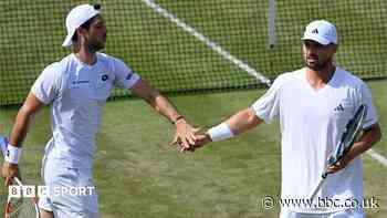 GB's Cash & Glasspool win again to extend doubles defence