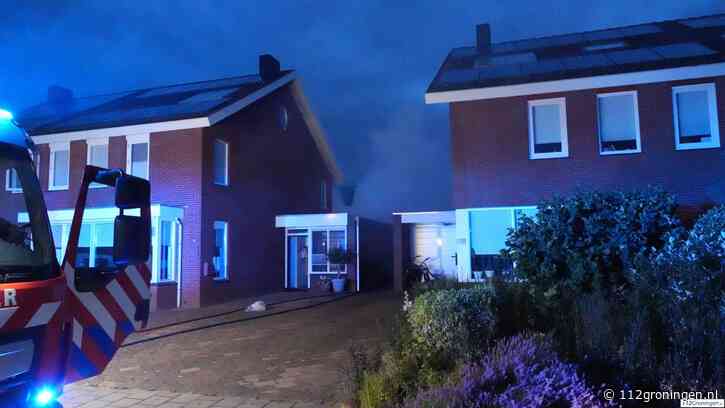 Schuur volledig uitgebrand bij woning in Groningen