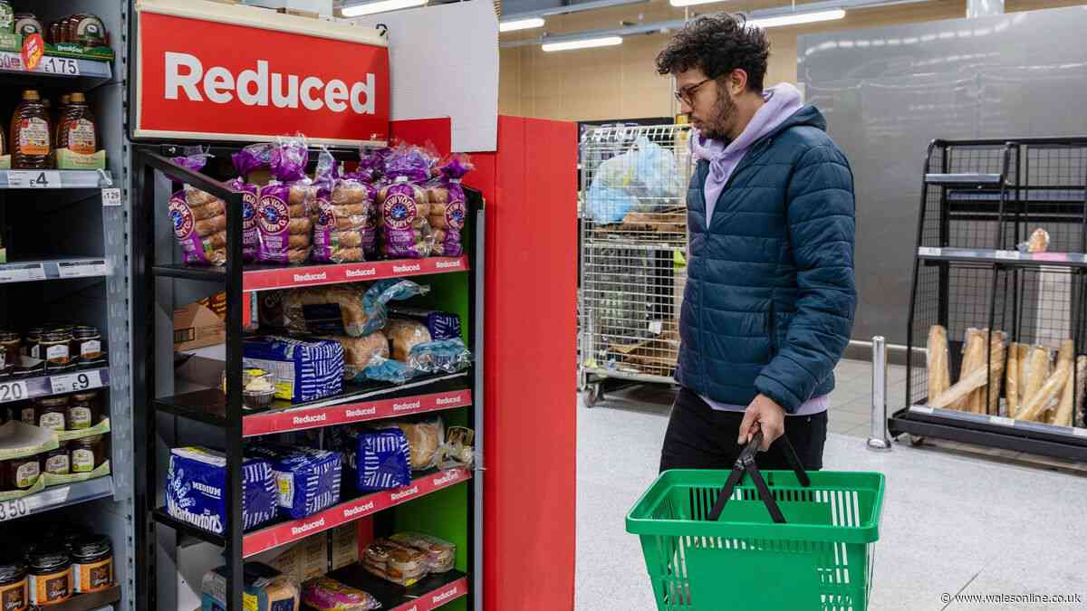 I compared yellow sticker deals from Sainsbury's, M&S and Tesco - 1 had the best