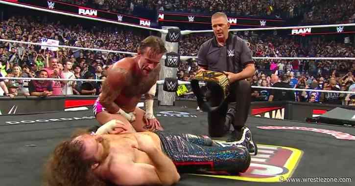 CM Punk Captures Eighth WWE World Title After RAW Return