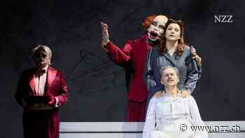 Wenn die Moral erst nach dem Fressen kommt: «Der Besuch der alten Dame» als Oper in München