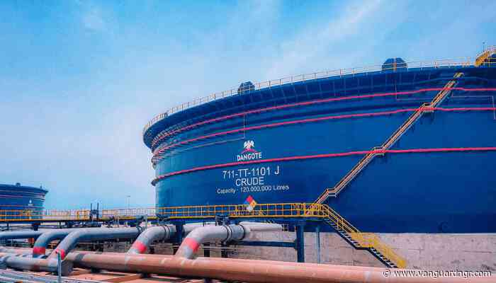 Dangote, major marketers cut petrol depot prices as FG mounts pressure