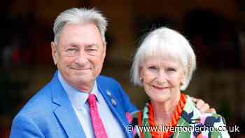 Alan Titchmarsh urges gardeners to do simple task now for beautiful blooms all summer