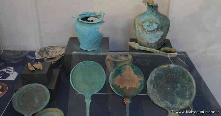 Reperti archeologici scoperti in una tenuta a Piombino, guerra di carte bollate tra proprietari e ministero per premio di rinvenimento