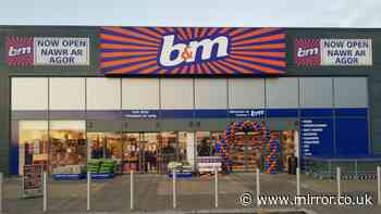‘Keep spaces clean and clutter free’ for £5 with ‘4 pack’ B&M bundle