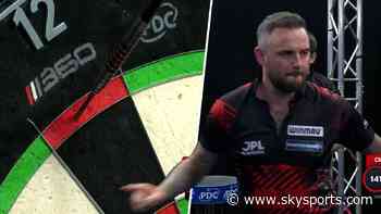 NINE-DARTER! Cullen pins perfect leg!
