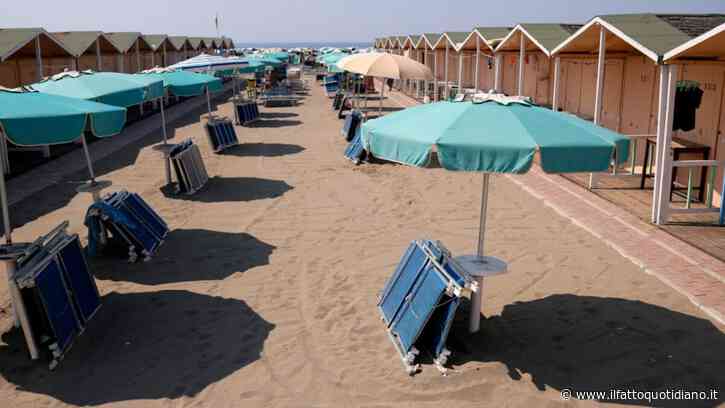 “Impara a comportarti meglio”: 52enne accoltella e uccide Yassine Mirinioui per un posto letto in spiaggia a Savona, poi chiama la polizia e si costituisce