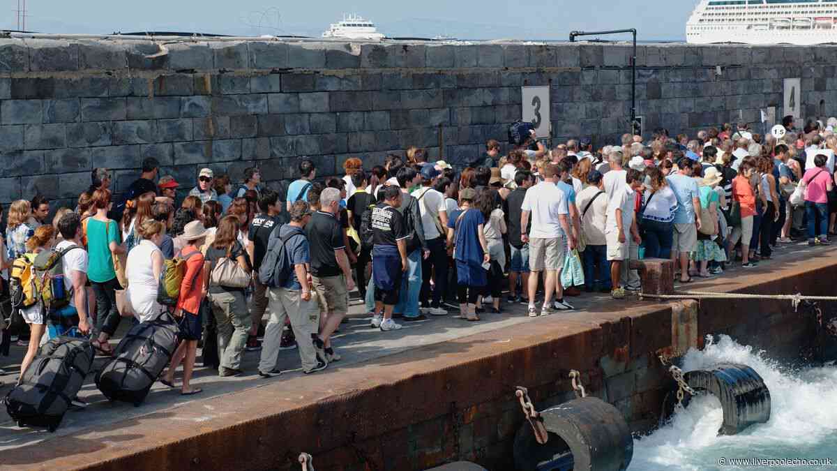 Tough new rules for some visiting Italy in 2026 include umbrella ban