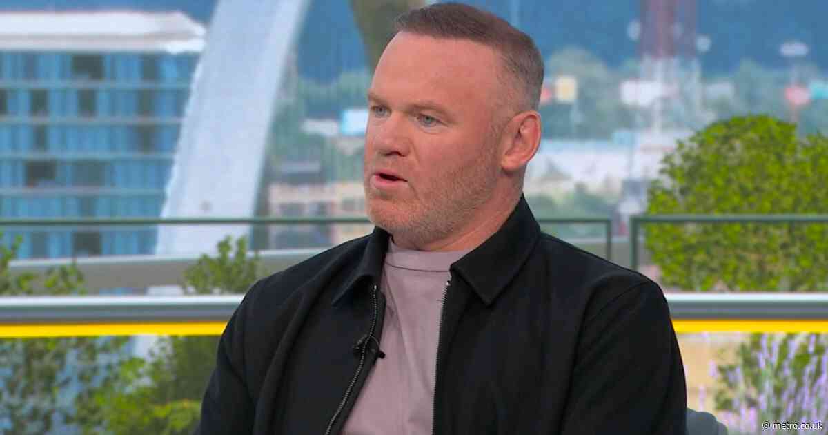 Wayne Rooney hits out at England players for reaction to Mexico win