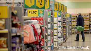 Woman wears wedding dress to Morrisons but gets totally unexpected reaction