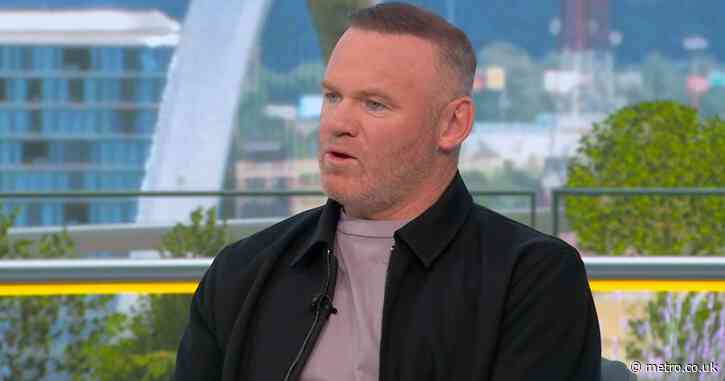 Wayne Rooney hits out at England players for reaction to Mexico win