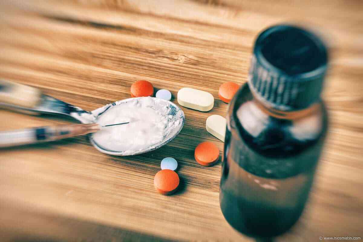 « Le chemsex est une épidémie qui tue en silence » : ce psychiatre alerte sur les risques du sexe sous consommation de drogue