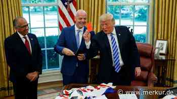 Trump, Infantino und die Roten Karten: Acht Jahre alte Szene plötzlich wieder brandaktuell
