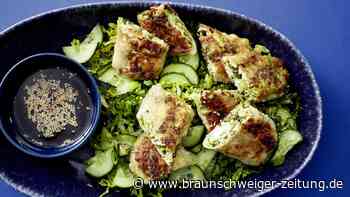 Schummel-Gyoza auf Gurken-Romana-Salat