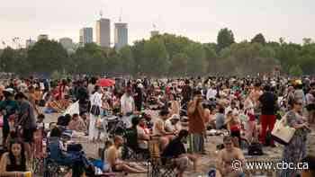 Week-long heat wave led to dozens of emergency room visits, Toronto Public Health says