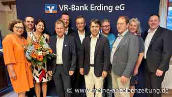 VR-Bank Erding verabschiedet Vorstand nach 44 Jahren im Genossenschaftswesen