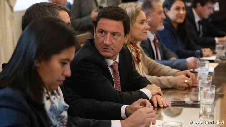 “Si el paraguas constitucional no da, corresponde ajustarlo”: Arturo Squella empuja reforma tras fallo del TC por Escuelas Protegidas