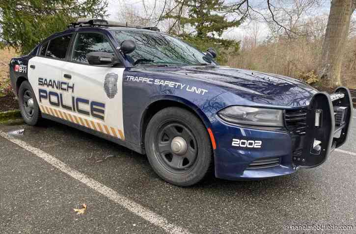 Pat Bay Highway reopens after Monday evening motorcycle crash