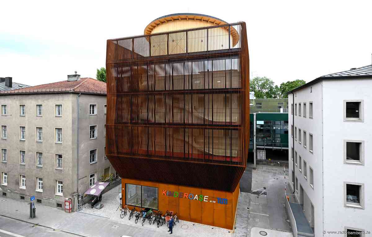 Architekten-Kita für TUM – Spielen auf fünf Etagen aus Holz