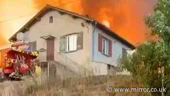 Tourists flee hotel as Spain wildfires and heatwave spark evacuation in holiday hotspot