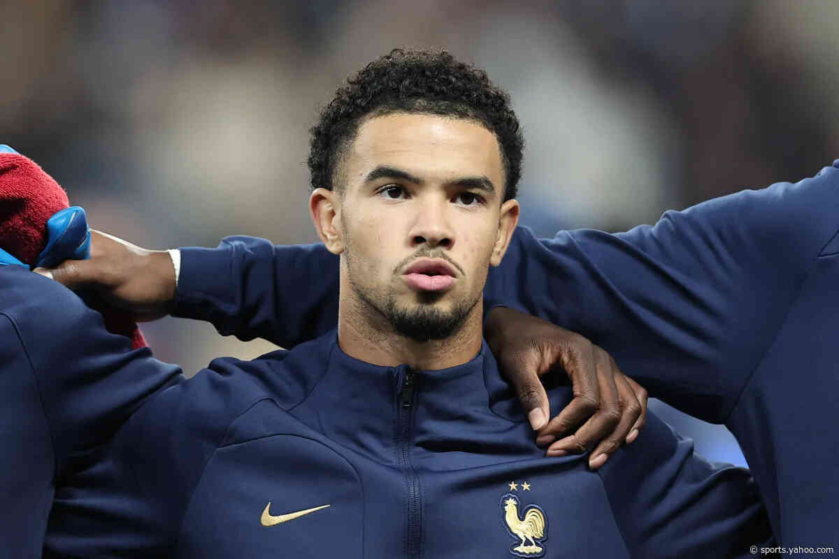 France’s Warren Zaïre-Emery shows frustration over lack of playing time