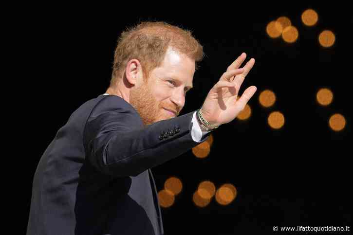 Harry ha incassato l’ennesima sconfitta in tribunale, ha perso la causa da 50 milioni di sterline contro il Daily Mail: “Una vittoria schiacciante per la libertà di stampa”
