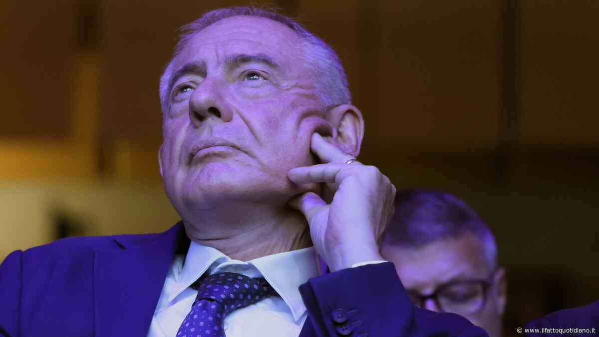 Caos treni, schizzano i prezzi dei voli: il ministro Urso attiva Mister Prezzi e l’Antitrust