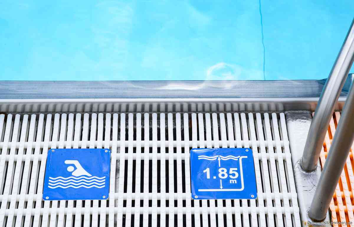 Mann soll Frau und Kinder in Schwimmbad belästigt haben