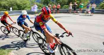 LIVE Tour de France | Kopgroep spat bergop uiteen in strijd om ritwinst, Pogacar gaat geel alweer afstaan