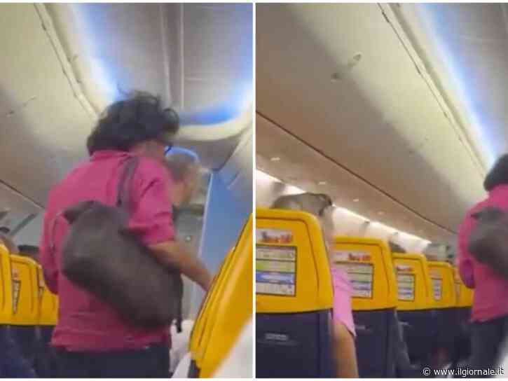 Tensioni sul volo, Francesco Renga viene fatto scendere dall’aereo: cosa è successo