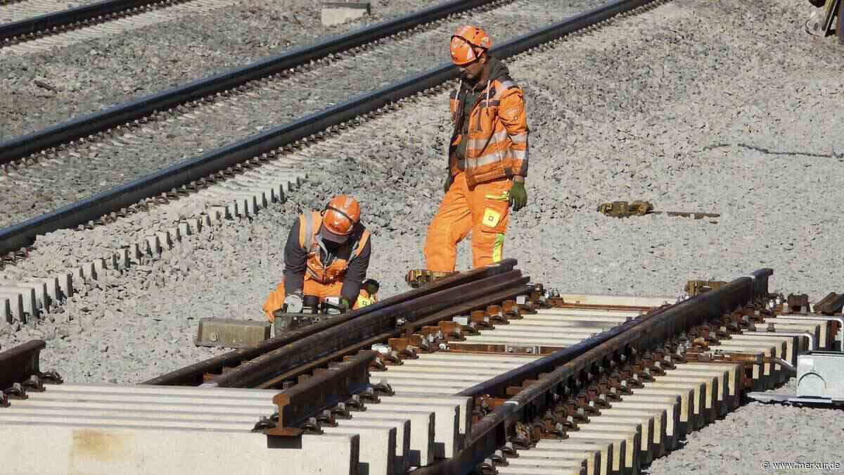 Sicherheit geht vor: Sperrung wichtiger Bahnstrecke in Bayern dauert länger als geplant