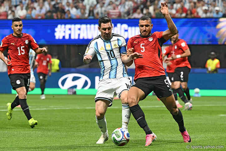 📸 Early goal conceded & more penalty misery: Messi can't believe it!
