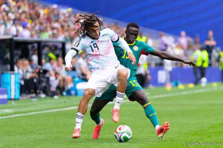 Roma postpone talks for Moreira until end of World Cup