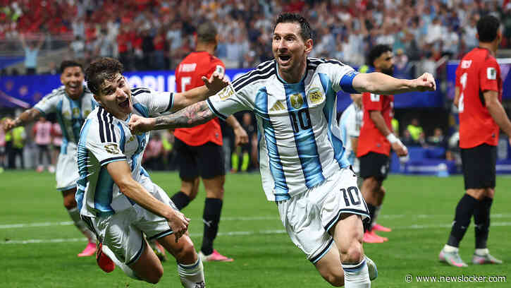 Huilende Lionel Messi aan de basis van waanzinnige comeback Argentinië tegen Egypte