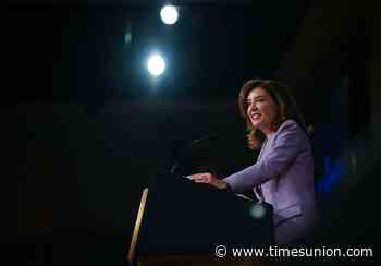 Hochul offers $75M in grants to police agencies that follow anti-ICE law