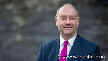Major review to look at all options for Wales' struggling universities including mergers