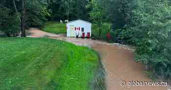 Raging storm batters cottage country straddling Manitoba-Ontario border