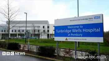 NHS staff 'disgusted' by overtime pay cut