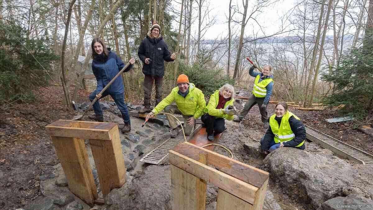 Nachhaltigkeitsfest weiht neuen Naturwasser-Spielplatz ein