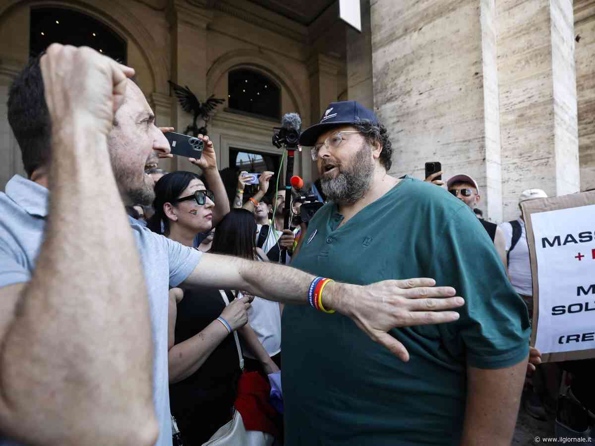Evasione fiscale e truffa con la "scommessa collettiva": arrestato Mario Adinolfi