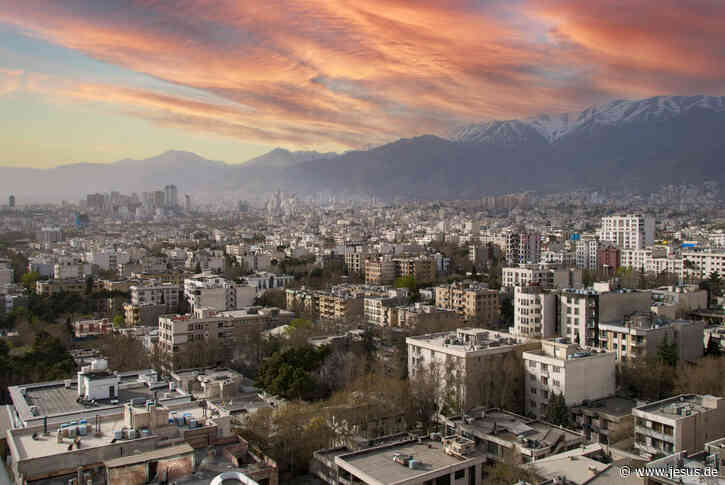 Iran: Revolutionsgarde droht Kirche mit Beschlagnahmung