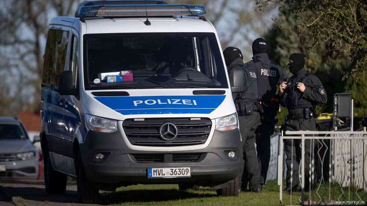 Corina seit Jahren vermisst – Mann findet auf Spazierweg einen einzelnen Knochen