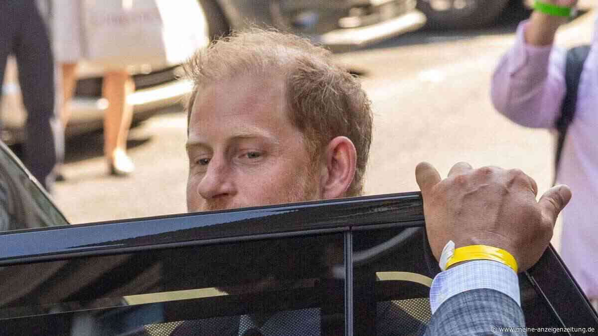 Erster Auftritt in UK: Prinz Harry besucht Filmpremiere