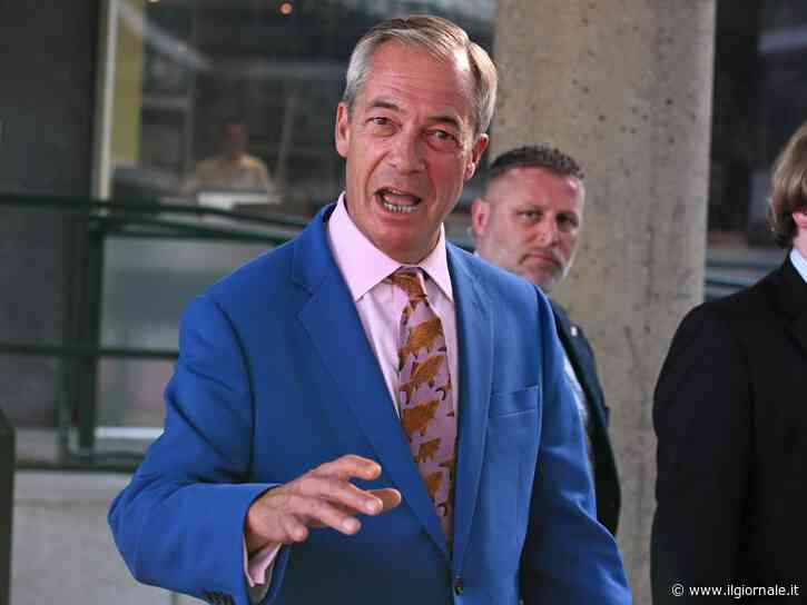 Sfida di Farage dopo lo scandalo. "Mi dimetto e mi ricandido"
